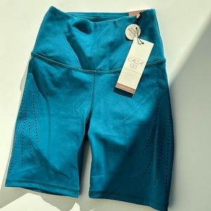 Power sculpt biker shorts Calia